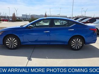 Used 2025 Nissan Altima 2.5 SV video 2