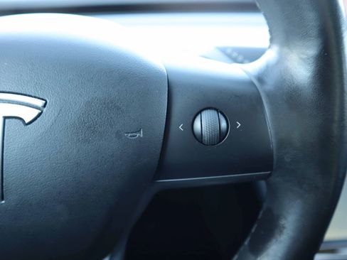 Used 2018 Tesla Model 3 Long Range image 17