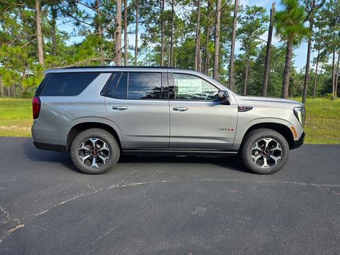 New 2026 GMC Yukon AT4 w/ AT4 Premium Plus Package AWD/4WD image 6