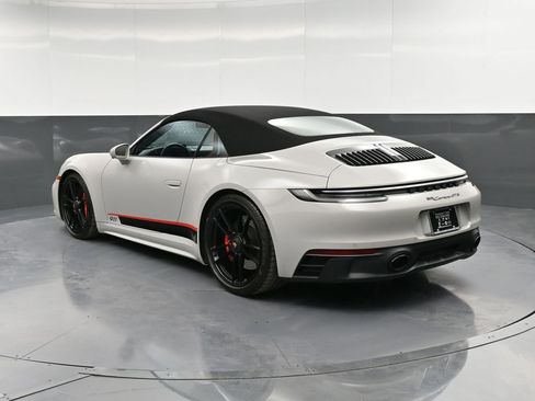 Certified 2024 Porsche 911 Carrera GTS RWD image 3