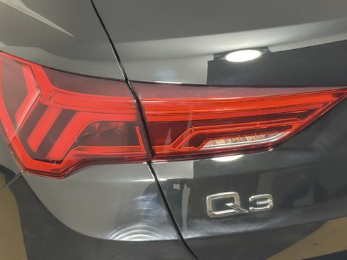 Used 2023 Audi Q3 2.0T Premium w/ Convenience Package AWD/4WD image 26