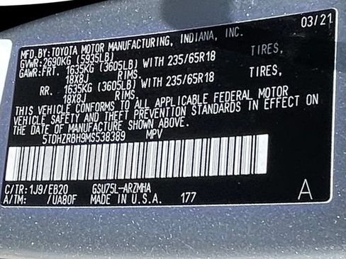 Used 2021 Toyota Highlander XLE AWD/4WD image 22