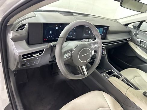 Used 2024 Hyundai Sonata SEL w/ Convenience Package image 13