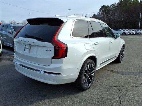 New 2026 Volvo XC90 B6 Ultra w/ Protection Package AWD/4WD image 3