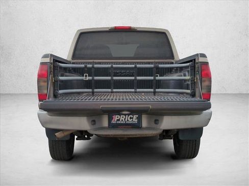 Used 2003 Nissan Frontier XE image 6