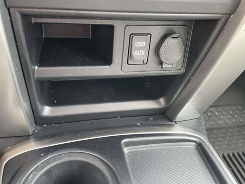 Used 2018 Toyota 4Runner SR5 Premium RWD image 19