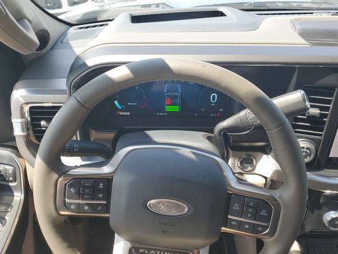 New 2026 Ford F450 Platinum w/ Platinum Plus Package image 17