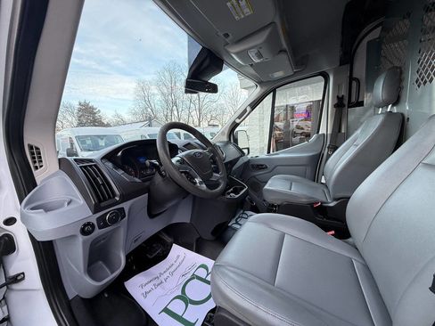 Used 2019 Ford Transit 350 148 Medium Roof image 5