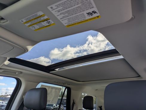 New 2026 Ford Expedition Active AWD/4WD image 15