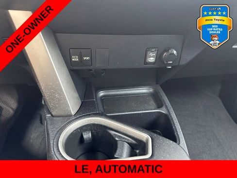 Used 2017 Toyota RAV4 LE FWD image 21