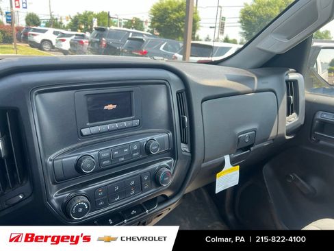 Used 2016 Chevrolet Silverado 1500 W/T w/ Snow Plow Prep Package AWD/4WD image 8