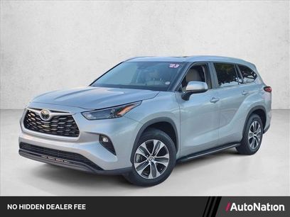 Used 2023 Toyota Highlander XLE