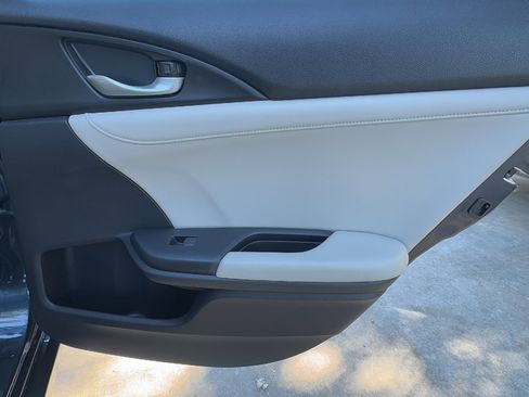 Used 2019 Honda Insight Touring image 27