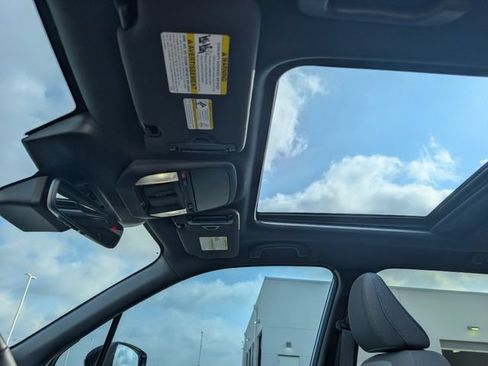 Certified 2026 Subaru Forester Premium AWD/4WD image 19