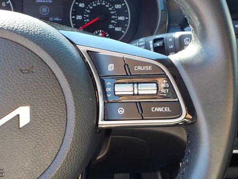Used 2023 Kia Seltos S w/ Navigation Package FWD image 17