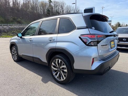 New 2026 Subaru Forester Touring AWD/4WD image 5