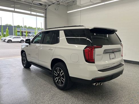 Used 2024 GMC Yukon AT4 w/ AT4 Premium Package AWD/4WD image 2