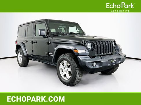 Used 2019 Jeep Wrangler Unlimited Sport S image 1