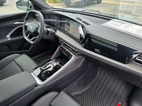 New 2026 Audi SQ5 Premium Plus AWD/4WD image 11