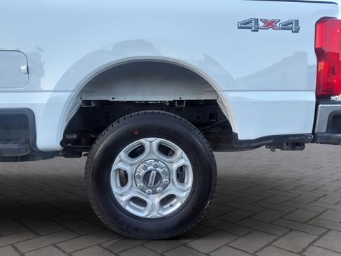 Used 2025 Ford F250 XLT image 23