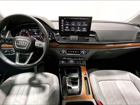 Used 2023 Audi Q5 2.0T Premium w/ Convenience Package image 14