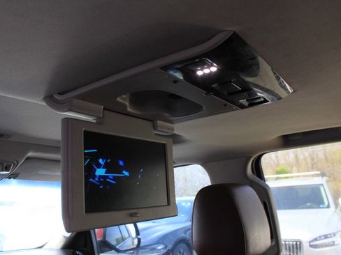 Used 2016 Cadillac Escalade Premium AWD/4WD image 15
