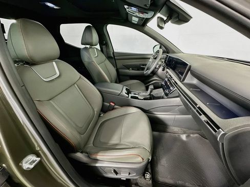 Certified 2025 Hyundai Santa Cruz Limited AWD/4WD image 29
