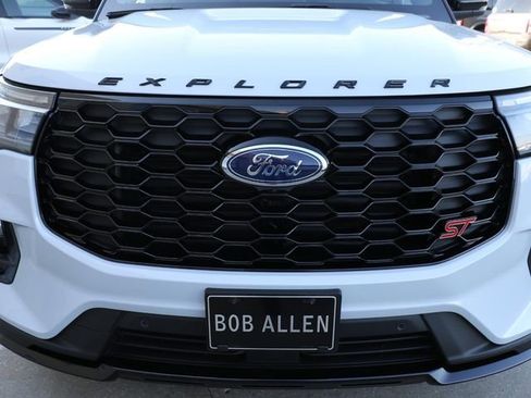 New 2026 Ford Explorer ST AWD/4WD image 8