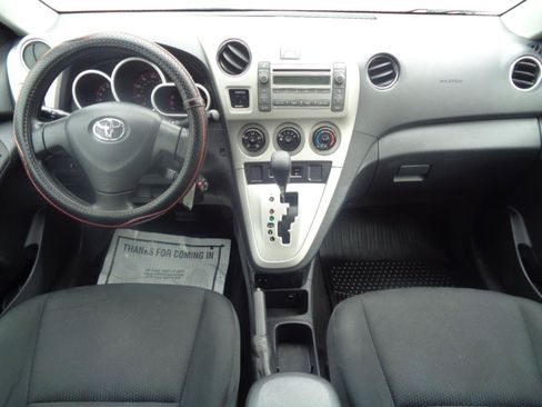 Used 2009 Toyota Matrix FWD image 27