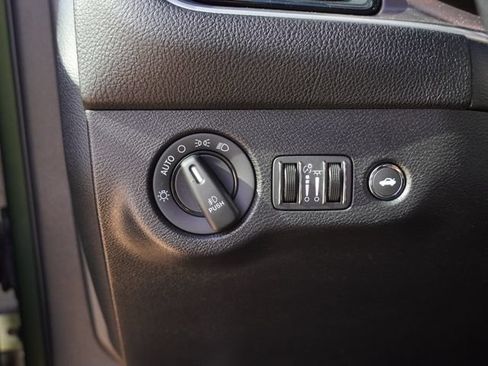Used 2021 Dodge Challenger GT RWD image 15