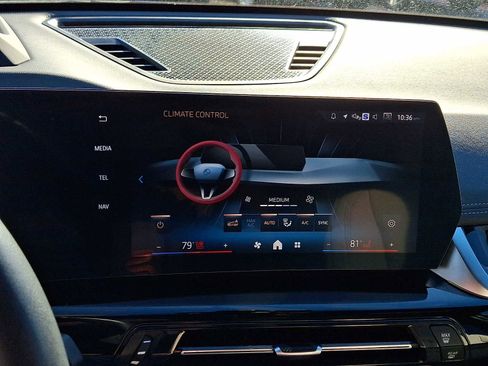 Used 2025 BMW X1 xDrive28i w/ Technology Package image 16