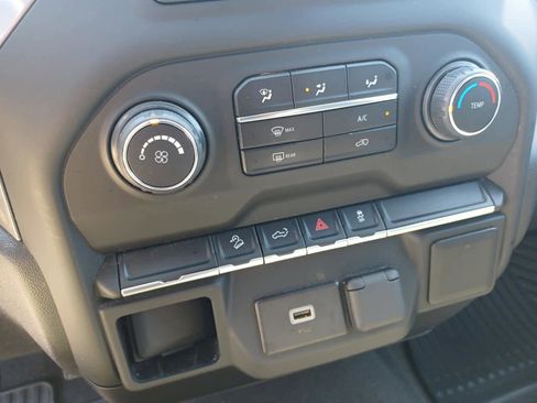 Used 2019 Chevrolet Silverado 1500 Custom Trail Boss w/ Custom Convenience Package image 12