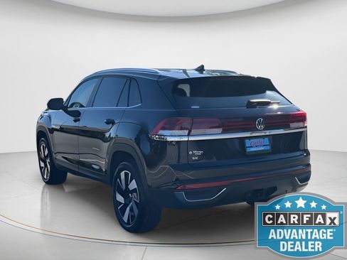 Used 2025 Volkswagen Atlas Cross Sport SE image 7
