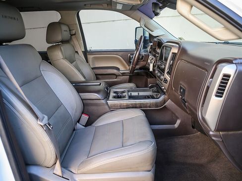 Used 2015 GMC Sierra 3500 Denali w/ Duramax Plus Package image 28