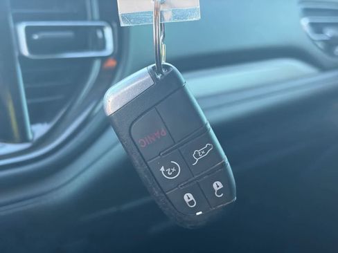 Used 2021 Dodge Durango SXT w/ 3rd Row Seating Group image 30