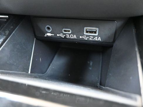 Certified 2025 Subaru Outback Onyx Edition AWD/4WD image 35