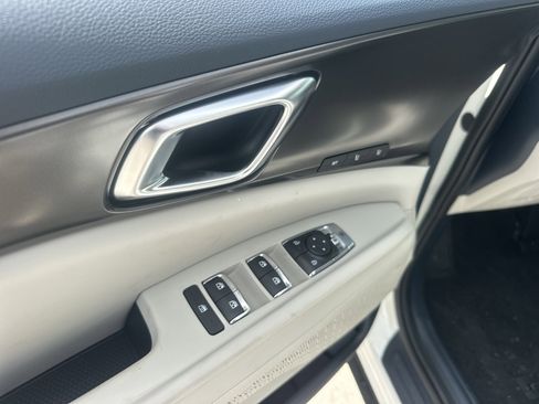 New 2026 Kia Carnival SX FWD image 17