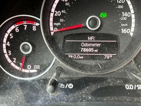 Used 2016 Volkswagen Beetle 1.8T S FWD image 13