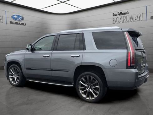 Used 2019 Cadillac Escalade Luxury w/ Escalade Sport Edition AWD/4WD image 8