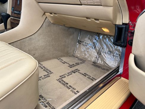 Used 1989 Mercedes-Benz 560 SL image 30