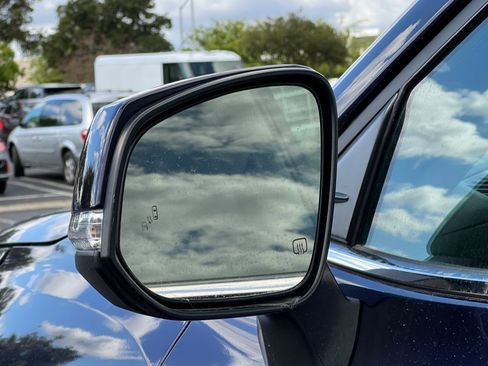 Used 2024 Toyota Highlander XLE image 53