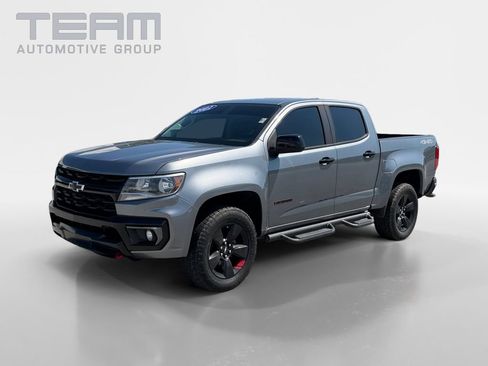 Used 2021 Chevrolet Colorado LT w/ Redline Special Edition AWD/4WD image 3