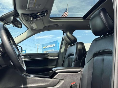 Used 2022 Jeep Grand Cherokee Limited RWD image 23