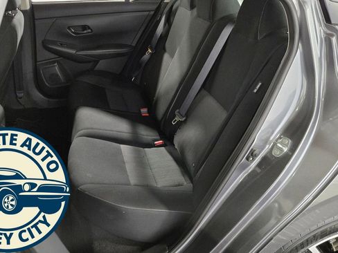 Used 2025 Nissan Sentra SV image 22