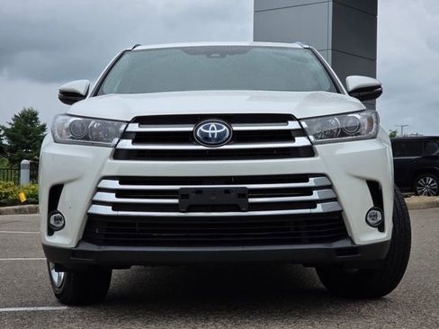 Used 2019 Toyota Highlander Limited Platinum AWD/4WD image 3
