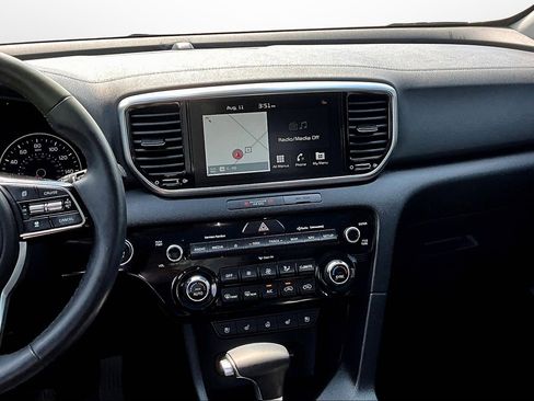 Used 2021 Kia Sportage EX w/ EX Technology Package image 6