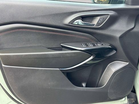 Certified 2024 Chevrolet Trax RS w/ Driver Confidence Package image 21