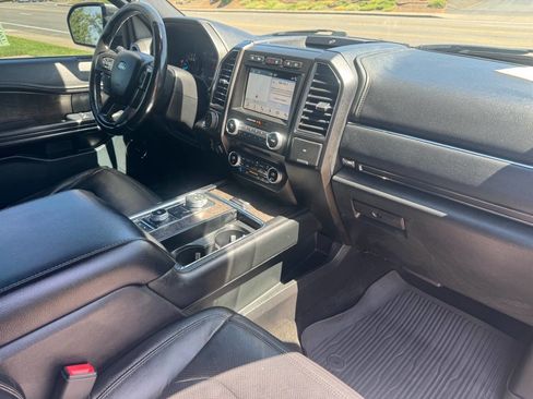 Used 2018 Ford Expedition Max Limited w/ Equipment Group 302A AWD/4WD image 18