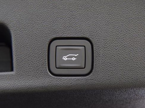 New 2026 Chevrolet Traverse Z71 w/ Driver Confidence Package image 27