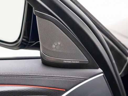 Used 2021 BMW M550i xDrive w/ Dynamic Handling Package image 15